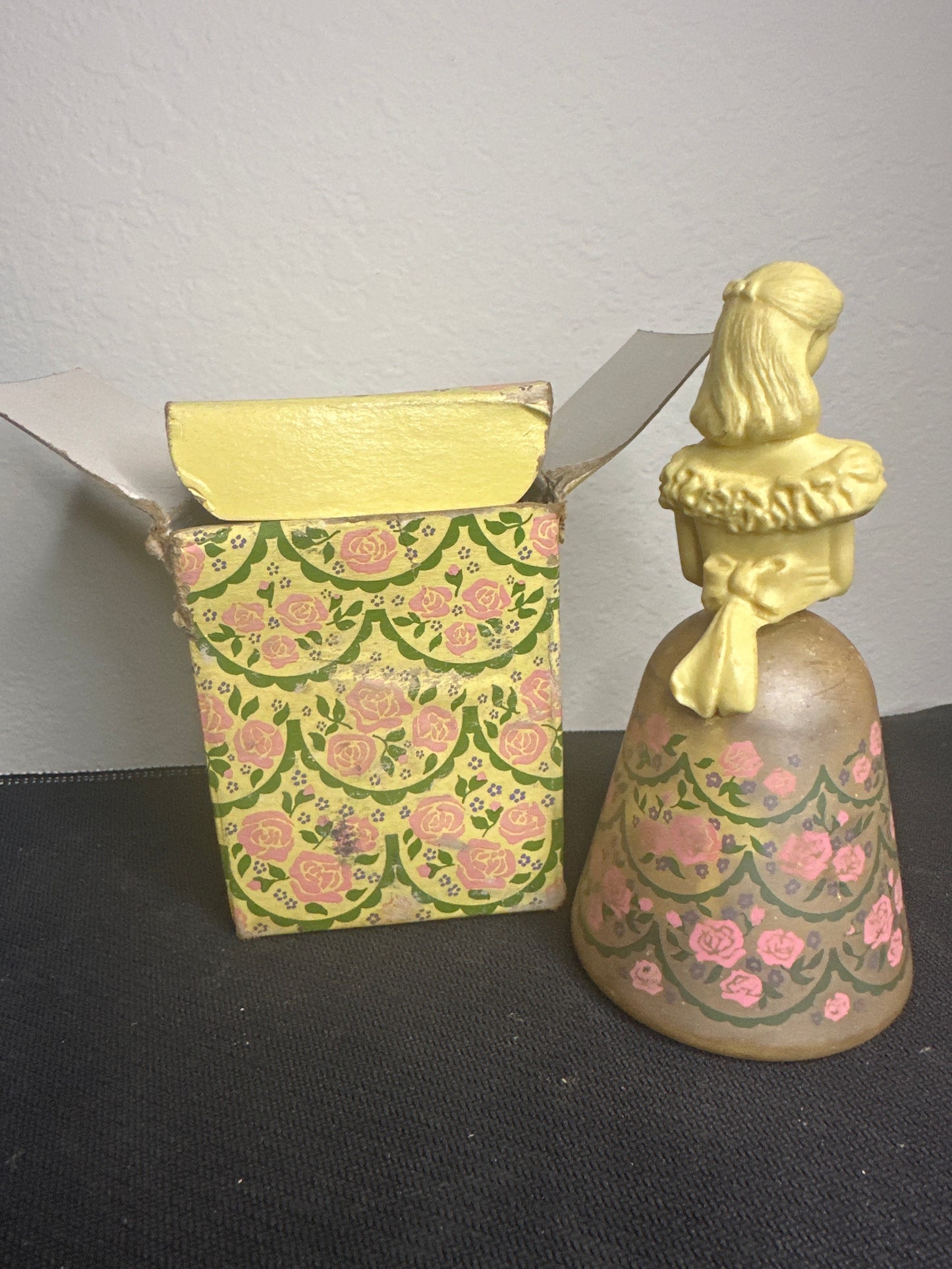 Avon Belles of the World American Belle Sonnet Cologne