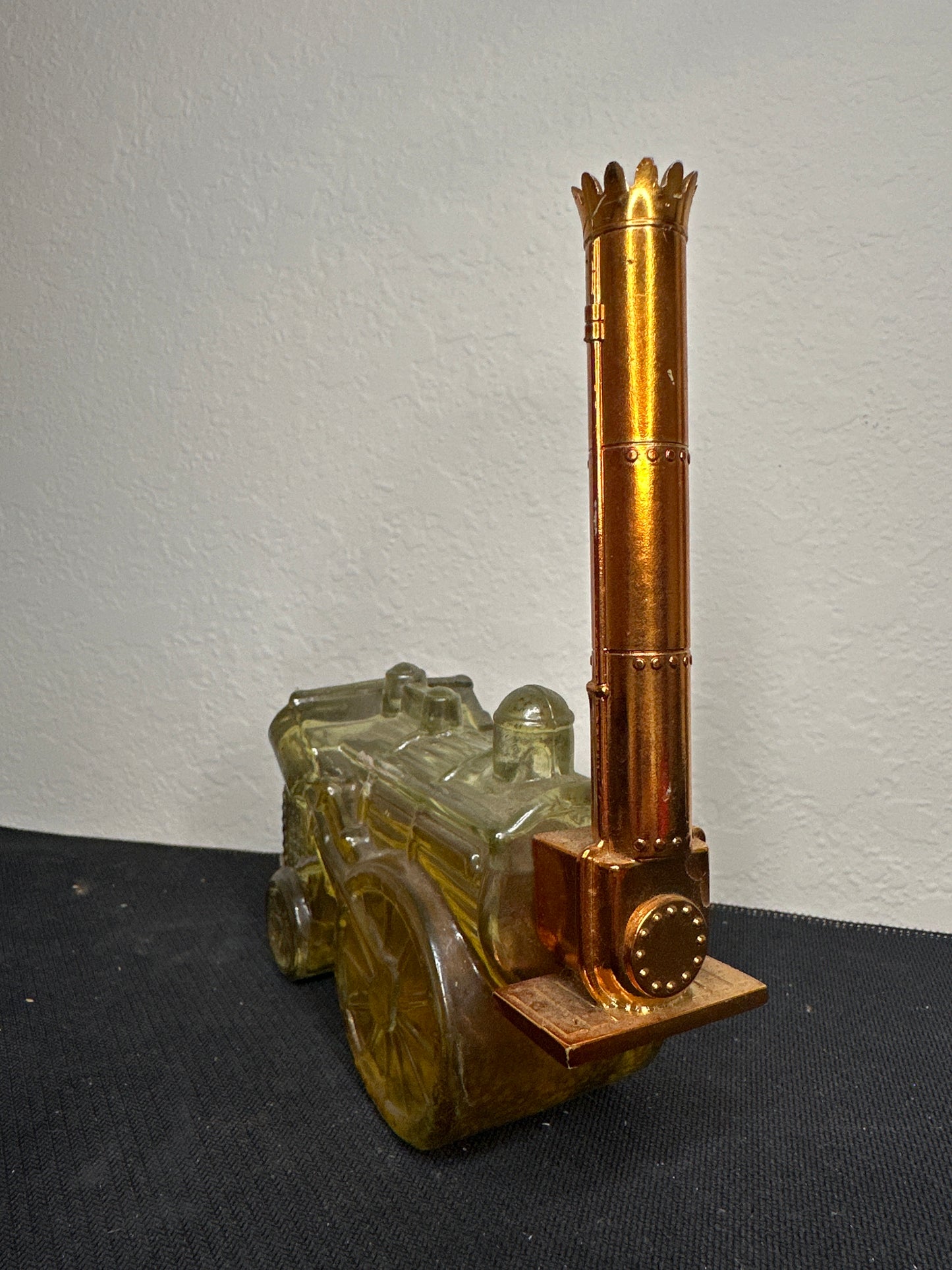 Avon Golden Rocket 0-2-2 Wild Country Full After Shave