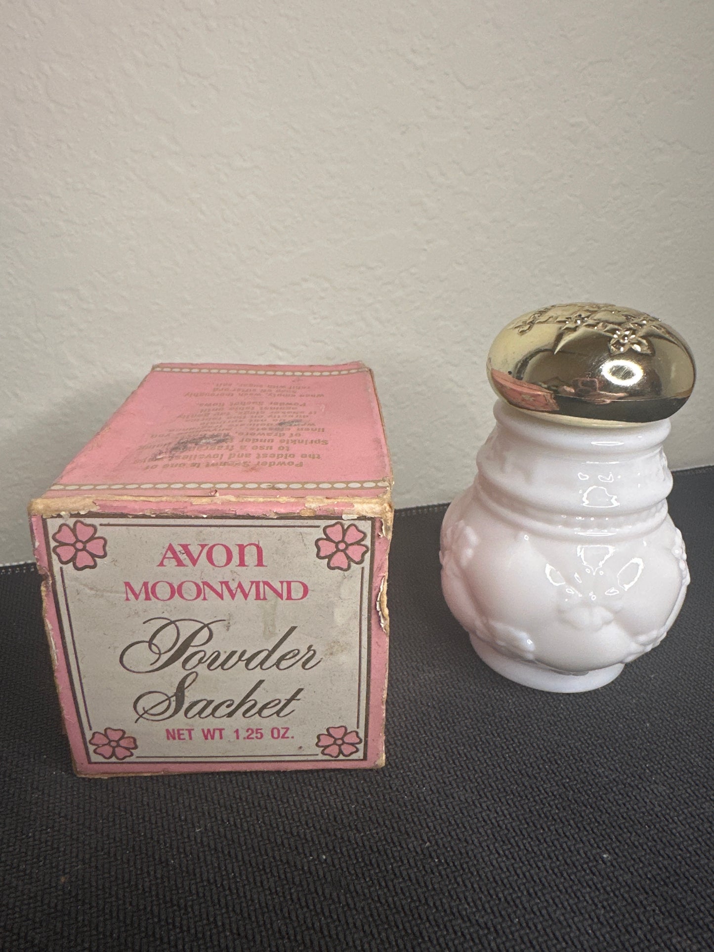 Avon Powder Sachet Moonwind White Decanter