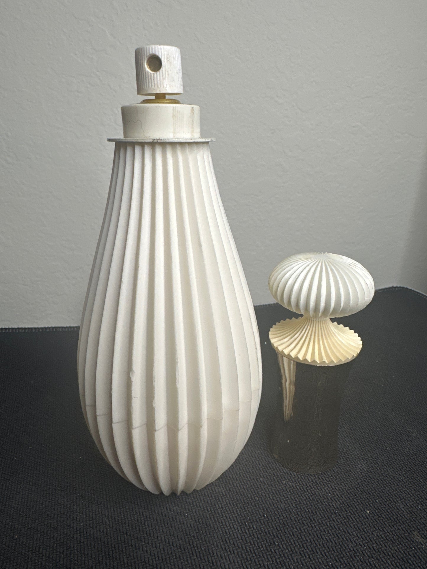 Avon Sonnet Cologne Mist White with Ribbed Detail