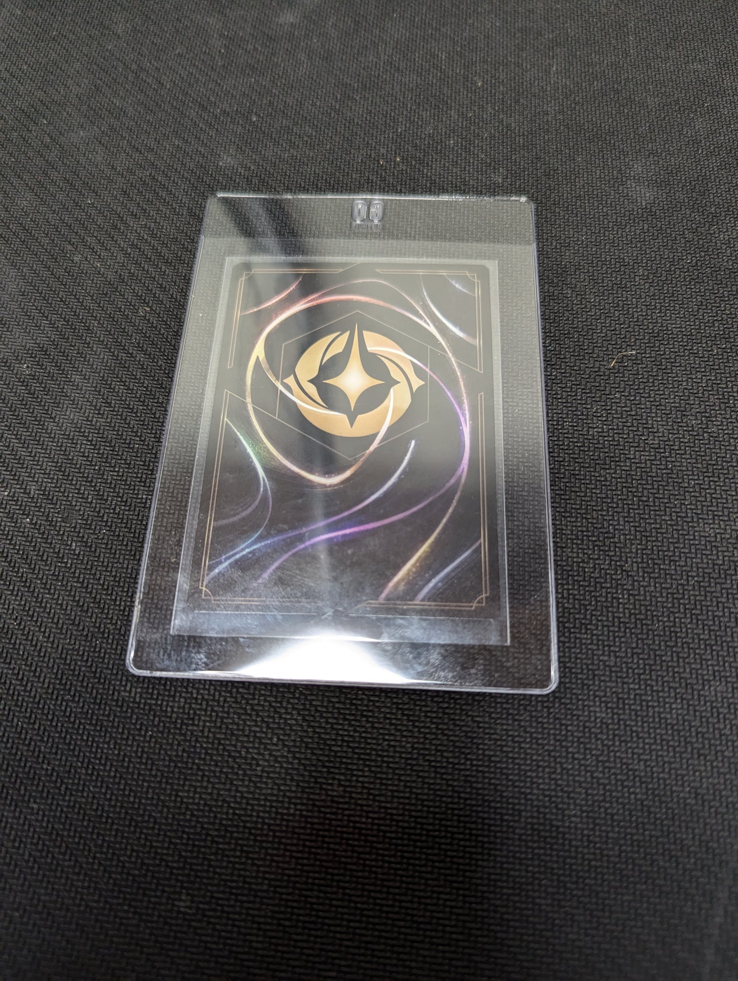 Disney Lorcana EN2 Elsa Gloves Off 19/P1 Promo D100 Collectors Collection