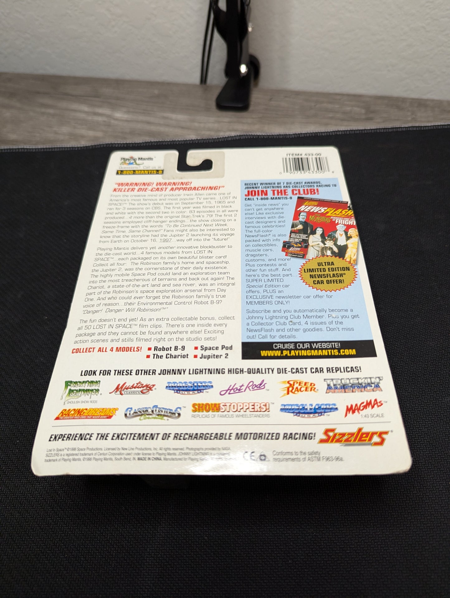 Johnny Lightning Lost in Space The Classic Series Space Pod Clip #37