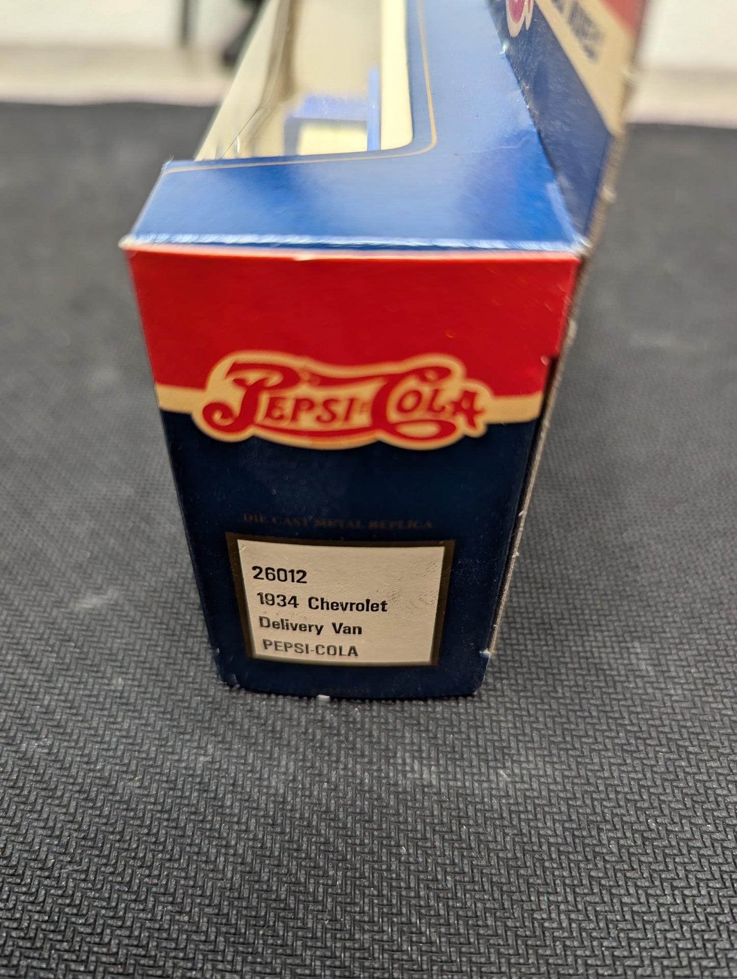 Lledo Days Gone Pepsi-Cola 1934 Chevrolet Delivery Van 26012