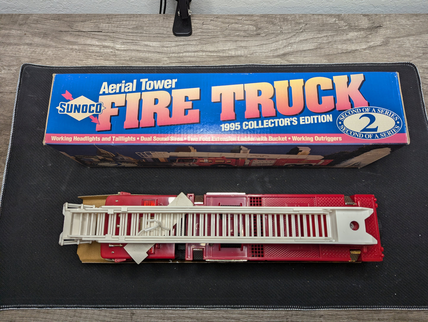 Sunoco 1995 Aerial Tower Fire Truck Collector’s Edition 2nd in Series