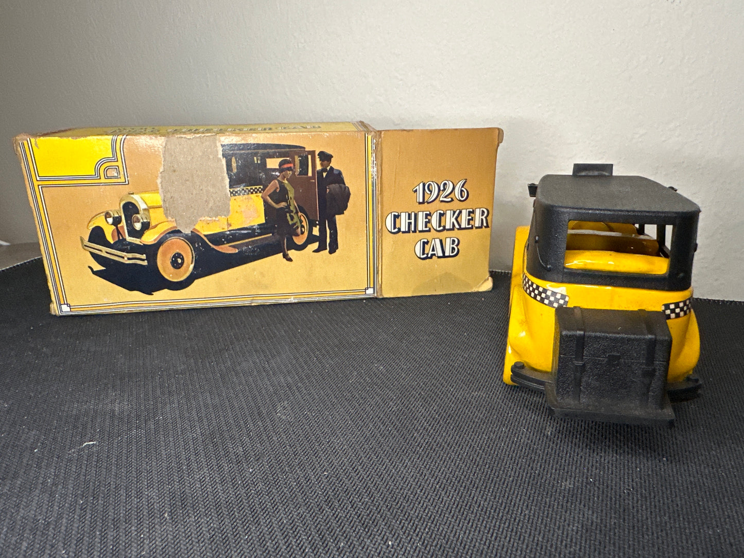 Avon 1926 Checker Cab Everest After Shave Yellow Cab Car with Box