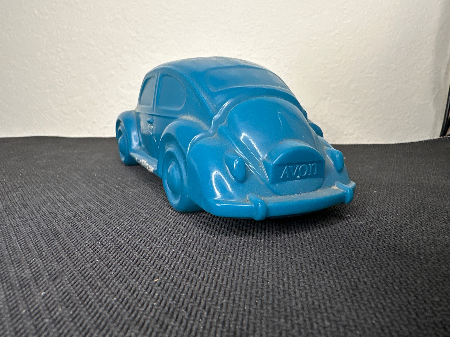 Avon Blue Solid Volkswagen Bug Oland Aftershave