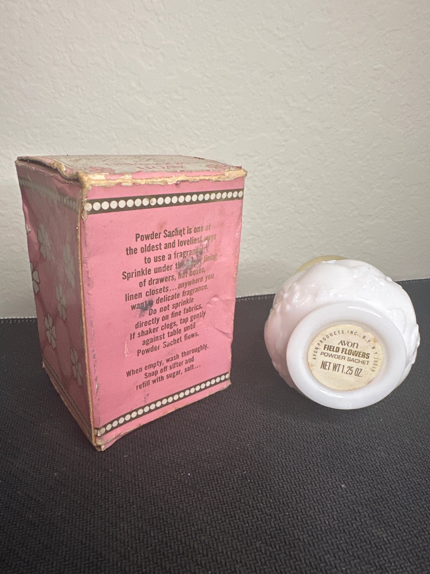 Avon Powder Sachet Moonwind White Decanter