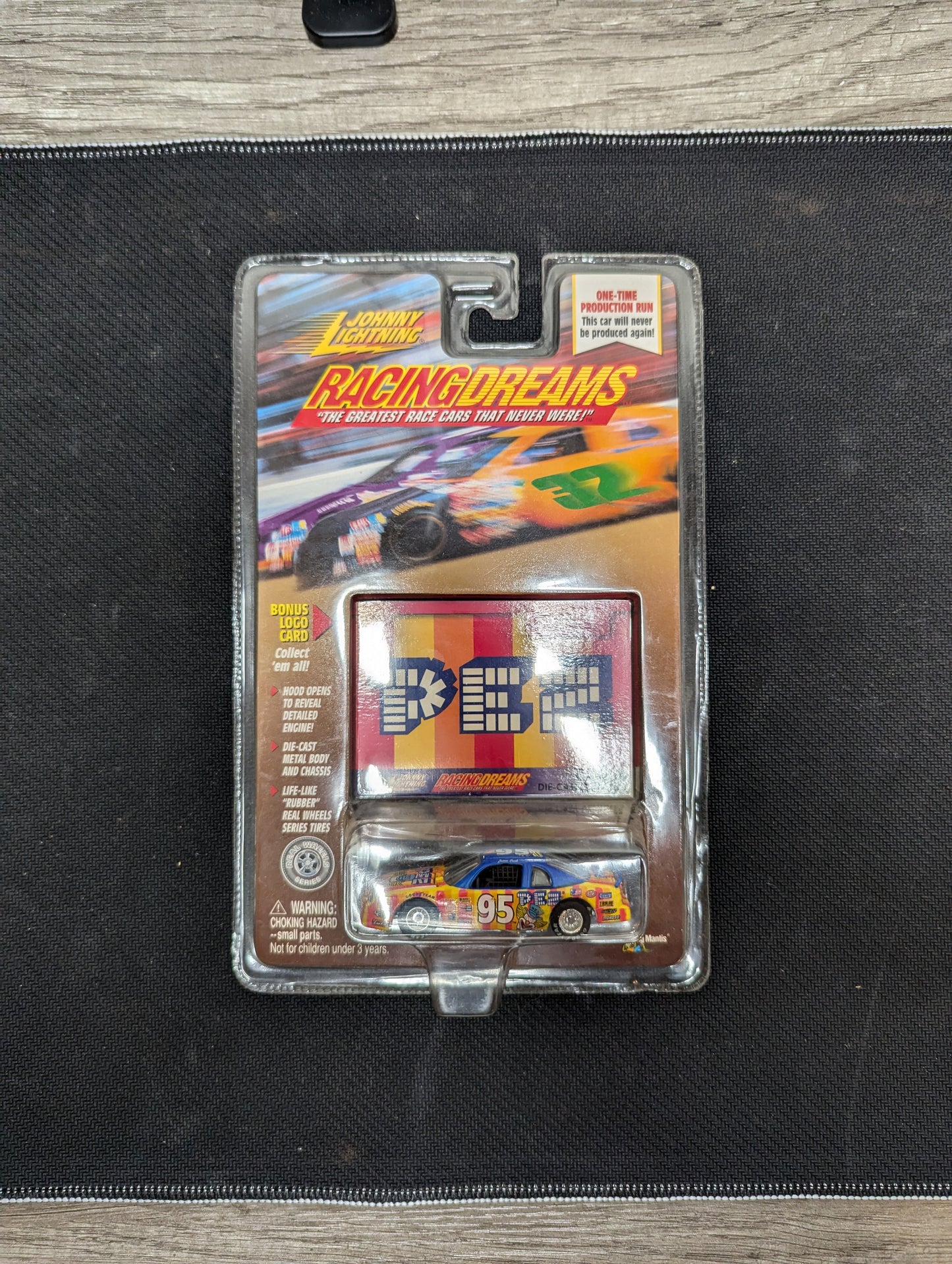 Johnny Lightning 1998 Racing Dreams Diecast Race Car Pez