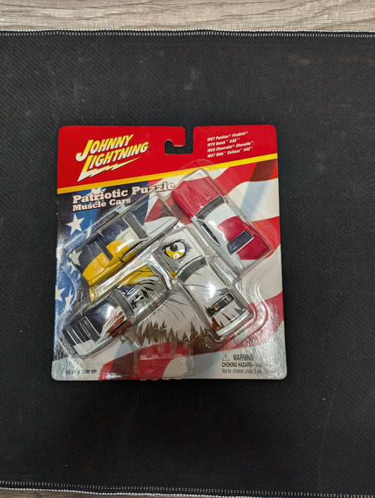 Johnny Lightning Patriotic Puzzle Muscle Car Firebird