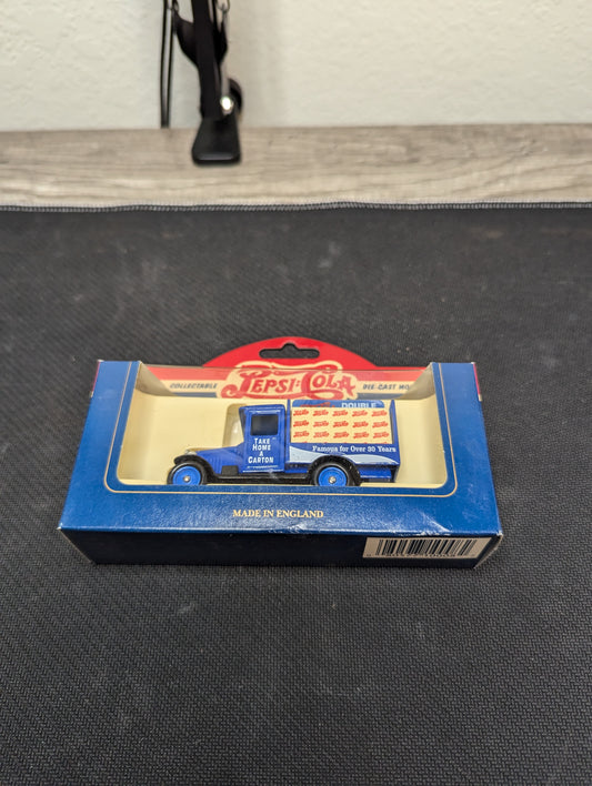 Lledo Days Gone Pepsi-Cola 1934 Chevrolet Delivery Van 26012