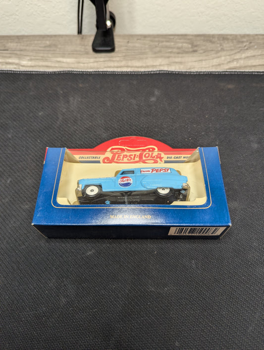 Lledo Days Gone Pepsi-Cola 1953 Pontiac Delivery Van 61004