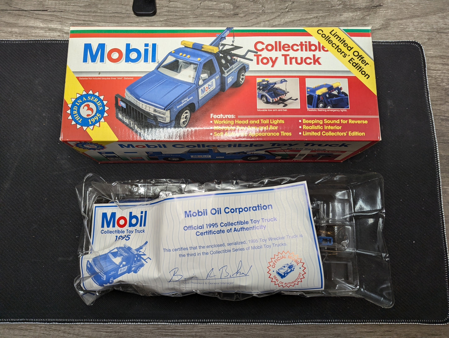 Mobil 1995 Collectible Toy Tow Truck Third in Series