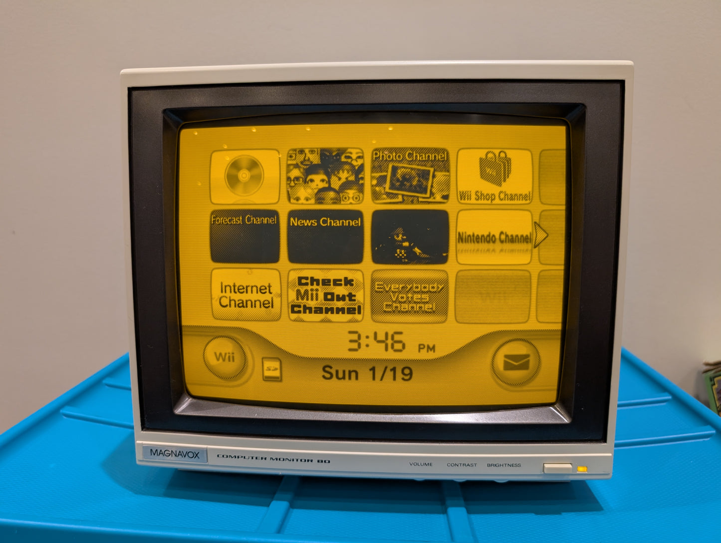 Magnavox Computer Monitor 80
