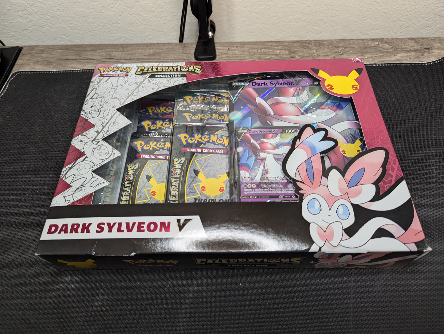 Pokémon Celebrations Collection Dark Sylveon V