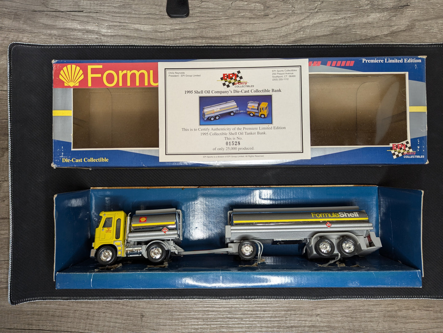 Shell Oil Company 1995 Die Cast Concept Tanker Truck Bank Limited Edition