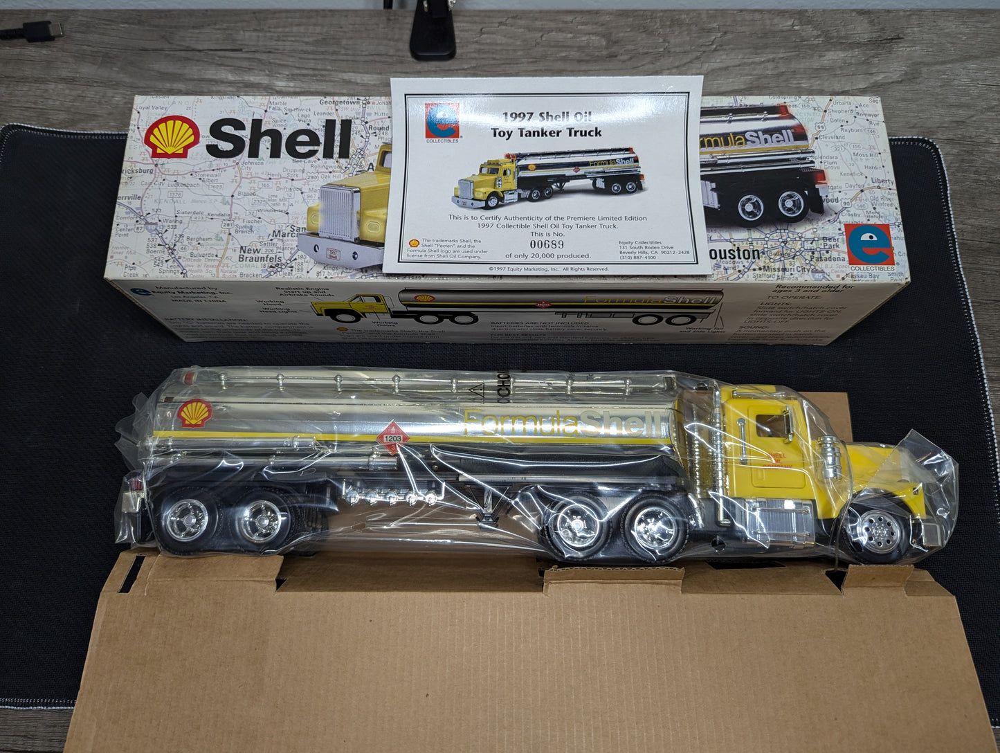 Shell Vintage 1997 Toy Tanker Truck Lights Equity Marketing Inc.