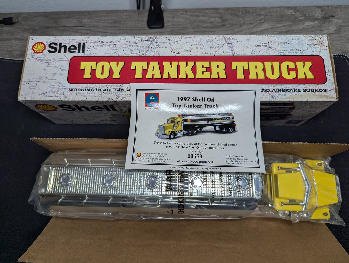 Shell Vintage 1997 Toy Tanker Truck Lights Equity Marketing Inc.